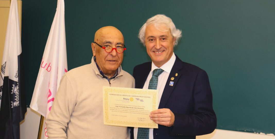 Fernando Fevereiro distinguido pelos rotários